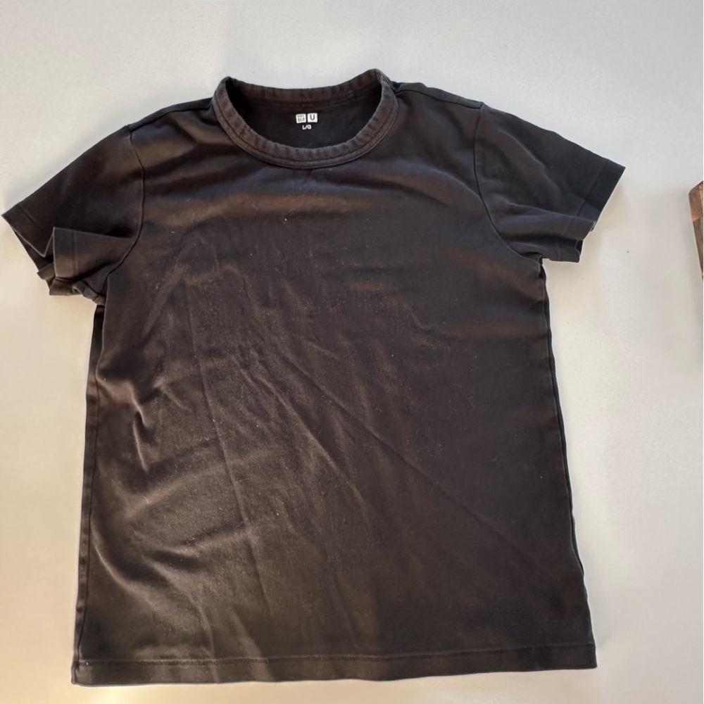 Uniqlo Charcoal Tee